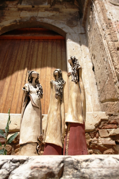 Female figurines in clay by pgi-Pagani
